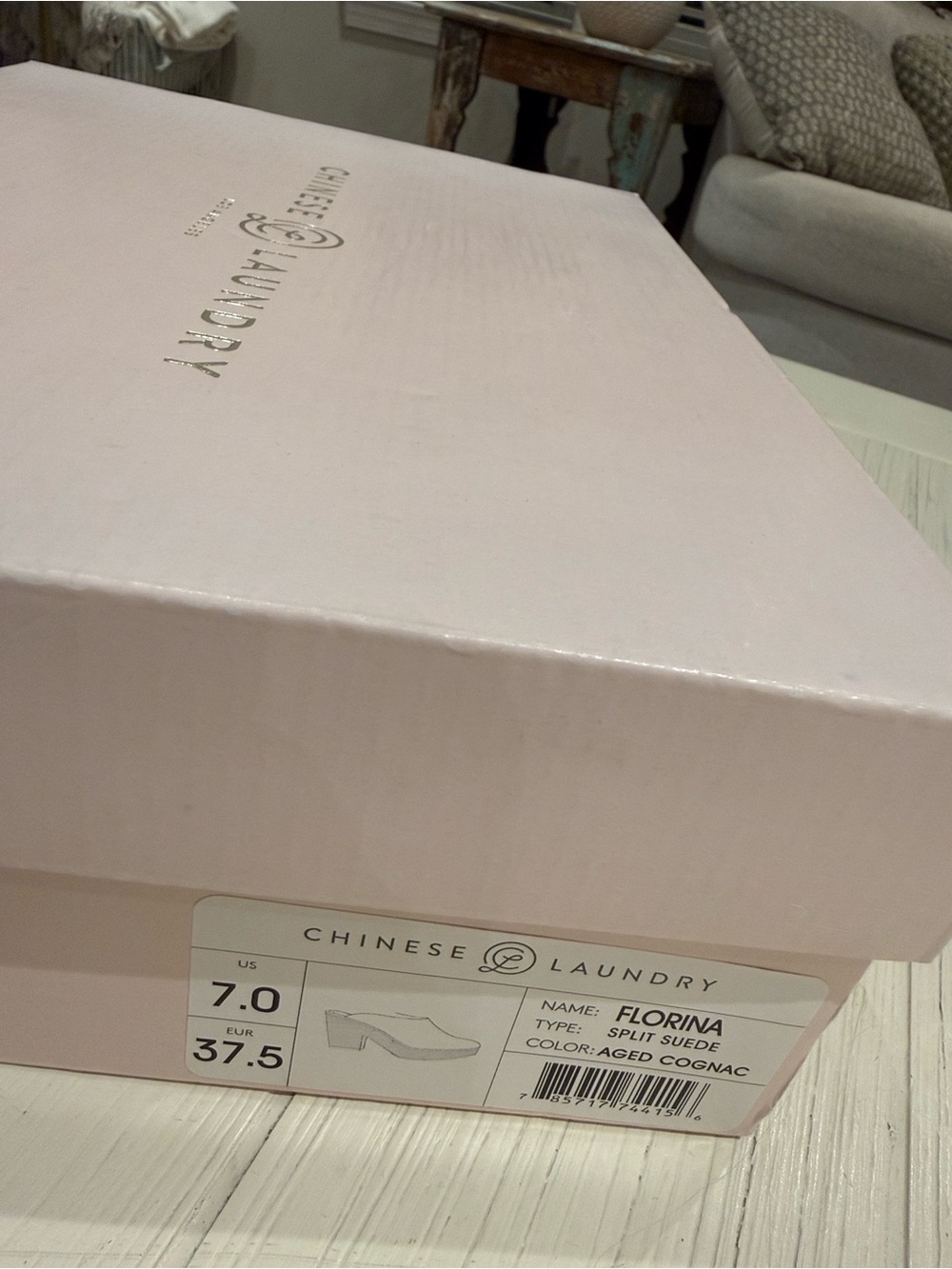 Chinese Laundry - Picture 6 of 6